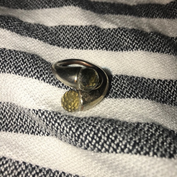 Ring - Picture 2 of 2